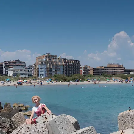 Flat Lora 아파트 *